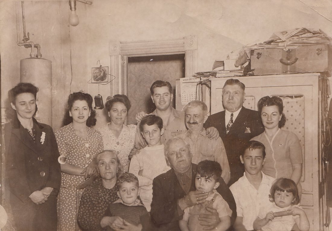 Cavallone family group, 22 Aug 1945